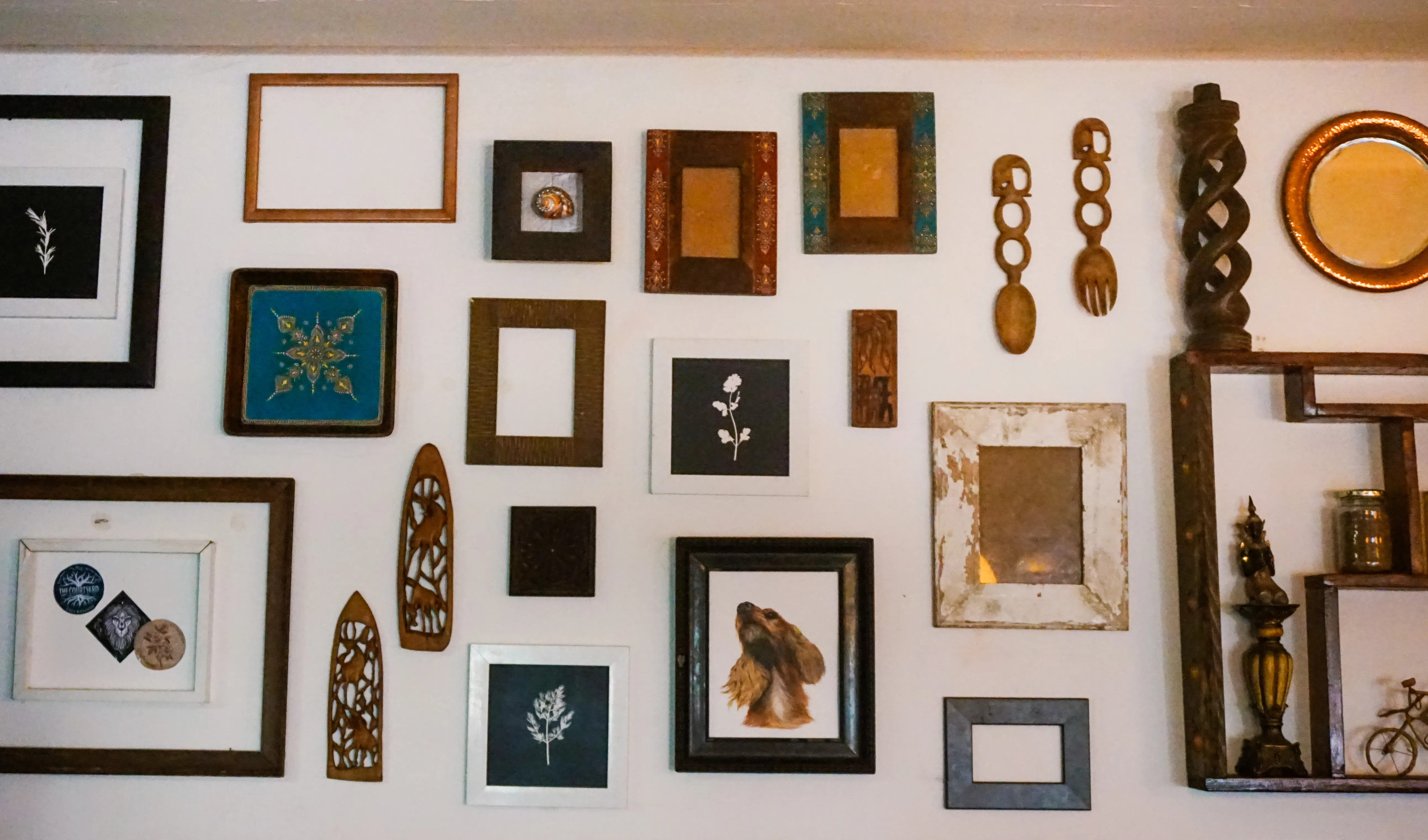 cafe gallery wall